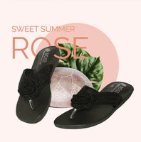 Black knitted sandals